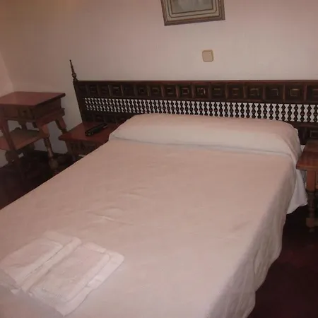Hostal Esmeralda Madrid Kamer foto